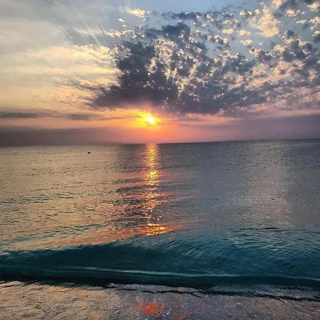 木屋 Sun Sea Quiet Casa Sim In 图兹拉